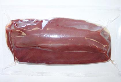 Упаковка свежего мяса птицы